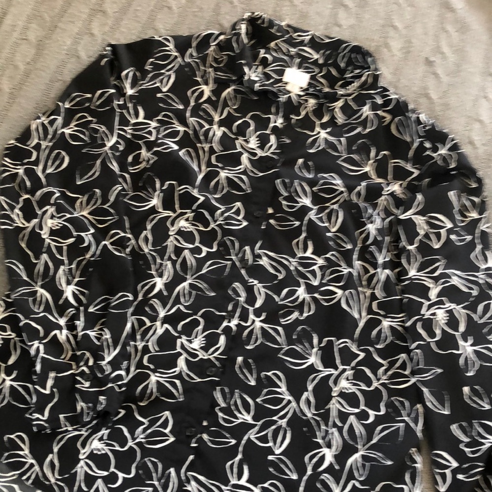 A New Day women’s dress shirt